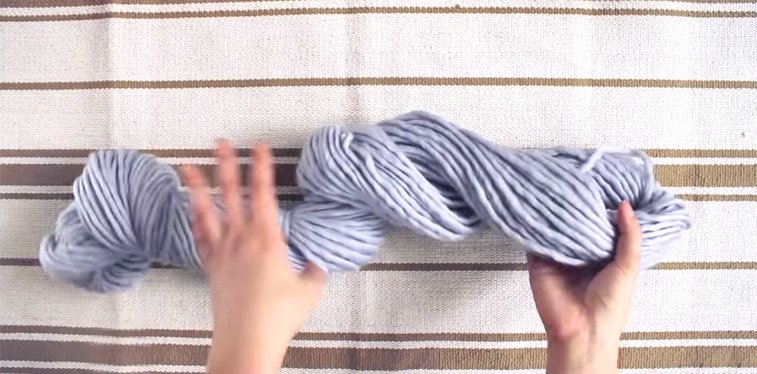 untwist a hank of yarn