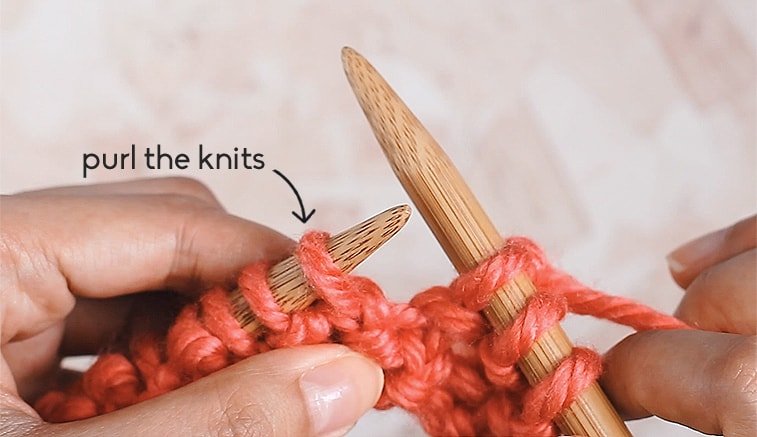 hands holding knitting