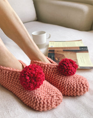 One Hour Slippers Free Crochet Pattern - A More Crafty Life